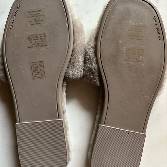 Tory Burch Women's Double T Logo Shearling Slide Sandals shoes Gray Heron Gold - Picture 5 of 6